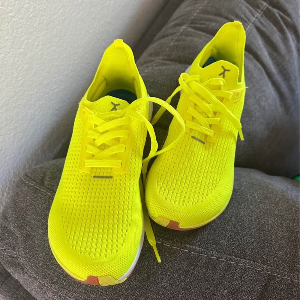 FLUX Women's Yellow Athletic Shoes